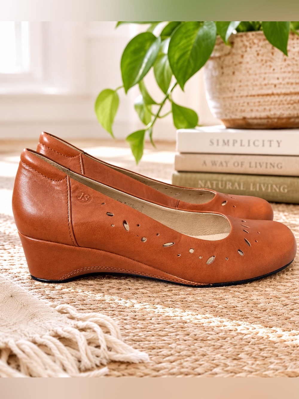 Josef Seibel Leather Comfort Wedge Pumps Cognac Brown Perforated EU 38 US 7.5